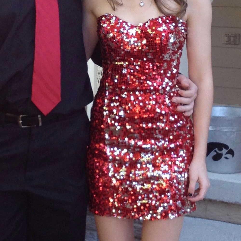 ALYCE PARIS Red Sparkle Mini Dress